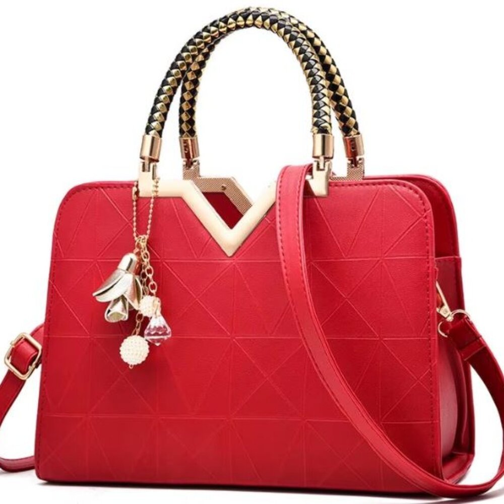 New woman's high quality Pu leather designer fashion bag.